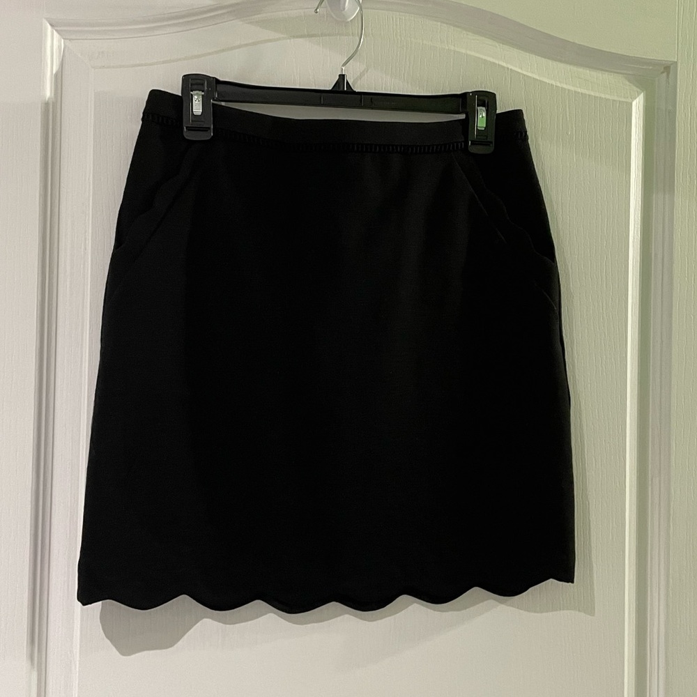 NWT Skies are Blue Black skirt. Petite medium
